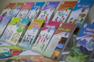 Tạo thuận lợi cho việc phát hành sách giáo khoa