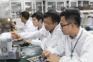 Đầu tư vào R&D tại Việt Nam: Cần sự vào cuộc hơn nữa của các DN lớn