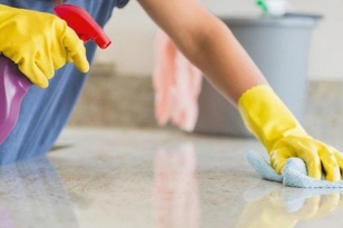 Vệ sinh, khử khuẩn khu vực sinh hoạt của F0 tại nhà thế nào để an toàn?