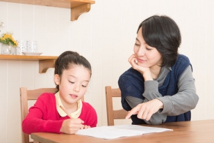 Sự khác biệt giữa kỷ luật và ép buộc trong quá trình nuôi dạy con cái