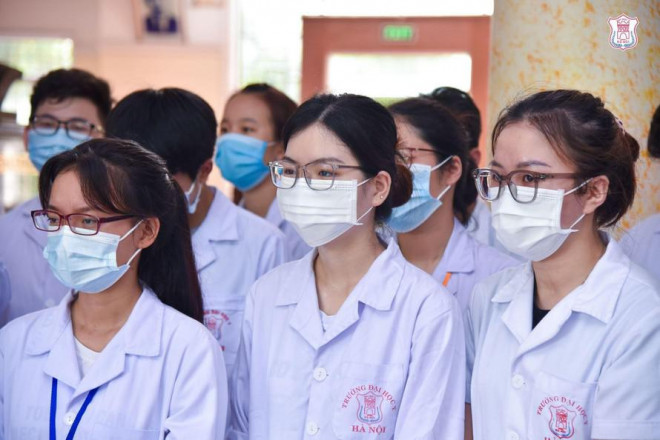 Nóng: ĐH Y Hà Nội dành 11 chỉ tiêu cho thí sinh đặc cách tốt nghiệp bằng học bạ