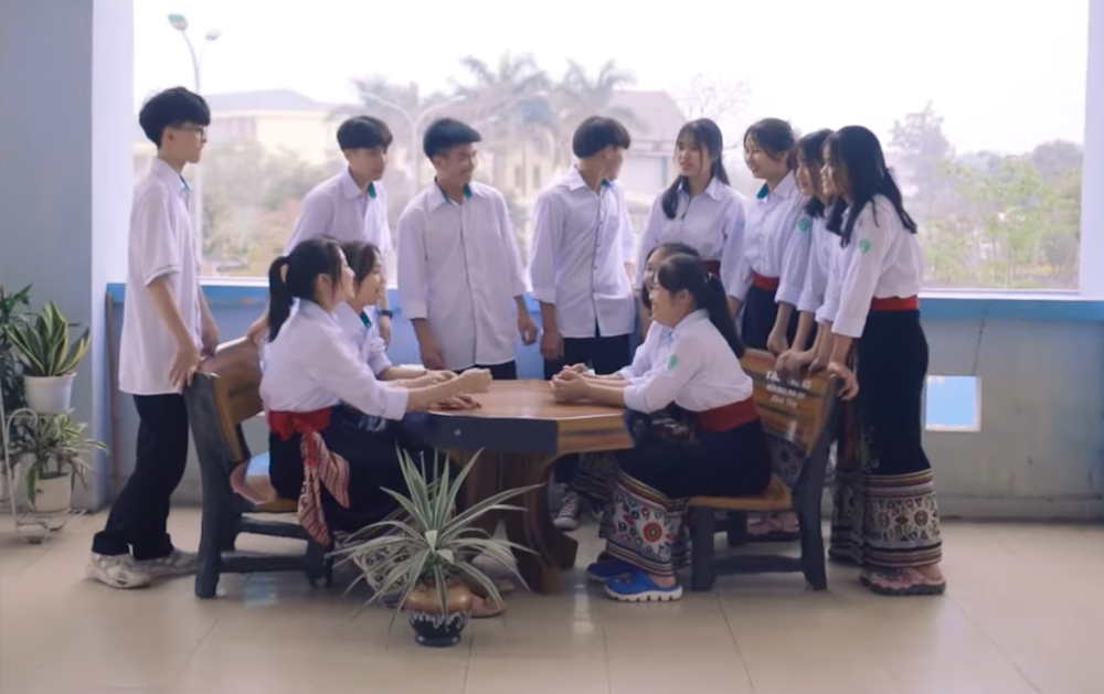 Trường dân tộc nội trú ở Nghệ An có trên 90% học sinh đỗ đại học, 36 em đạt trên 30 điểm - Ảnh 3.