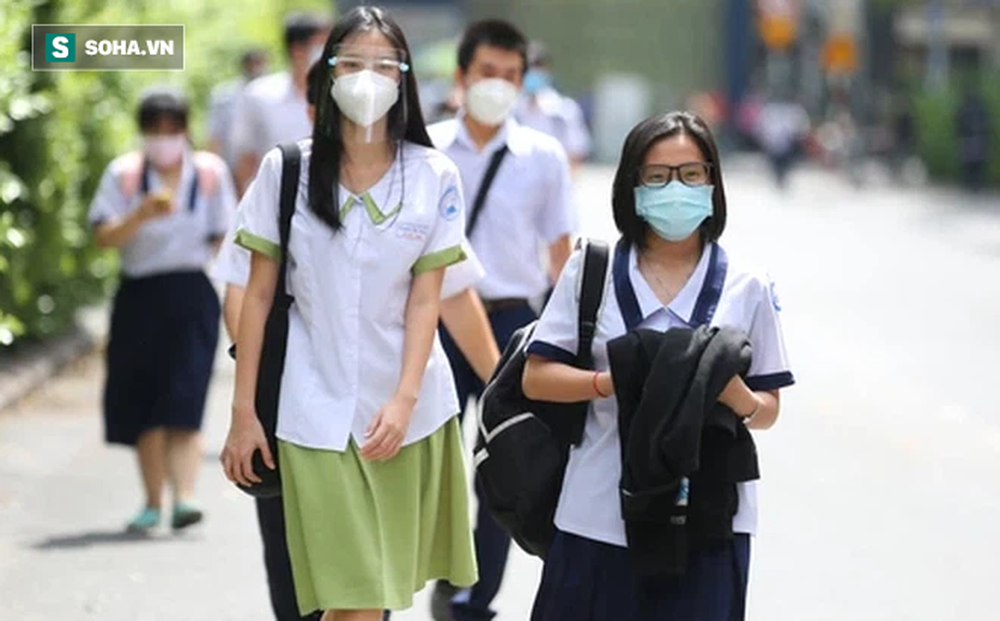 TP.HCM có khoảng 6.600 học sinh các cấp là F0