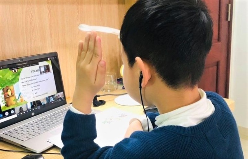 Hà Nội: Học sinh tiếp tục học trực tuyến đến khi có thông báo mới